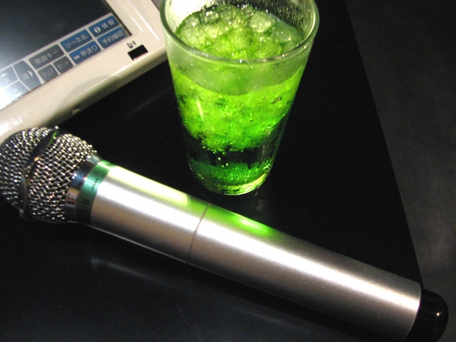 aikoプロデュースのFM802xTSUTAYAアクセスキャンペーンソング「メロンソーダ」